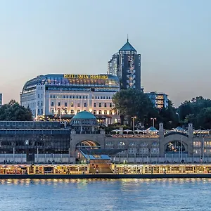 Hafen 4* Αμβούργο